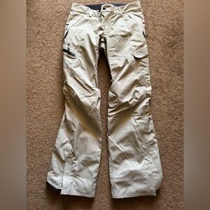 686 woman’s snowboarding pants